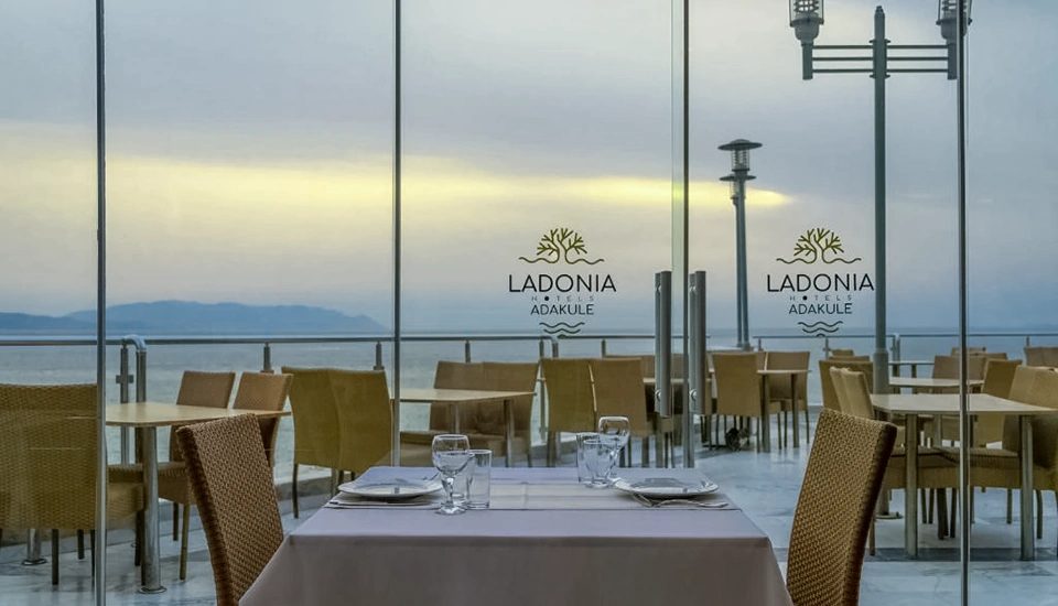 هتل لادونیا آداکوله کوش آداسی